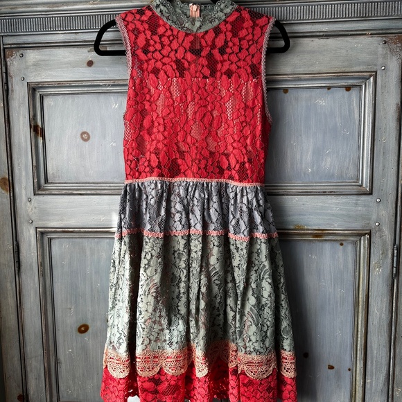 Alexis Vedette Lace Multi Color Dress Size M - Picture 6 of 11